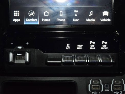 Used 2023 RAM 1500 Big Horn AWD/4WD image 42