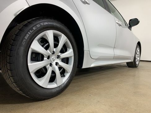Used 2023 Toyota Corolla LE image 9