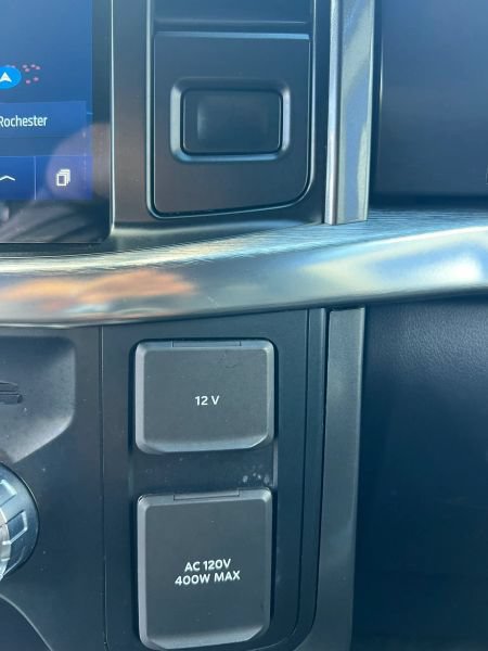Used 2023 Ford F150 Lariat AWD/4WD image 31