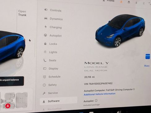 Used 2023 Tesla Model Y Long Range image 10