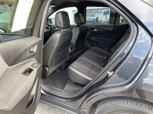 Used 2022 Chevrolet Equinox RS w/ Infotainment Package image 27