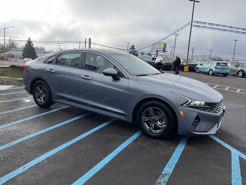 Used 2023 Kia K5 LXS image 7
