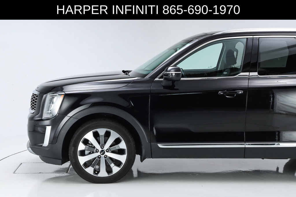 Used 2021 Kia Telluride EX w/ EX Premium Package FWD image 3