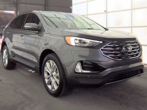 Used 2021 Ford Edge Titanium w/ Cargo Accessory Package FWD image 2