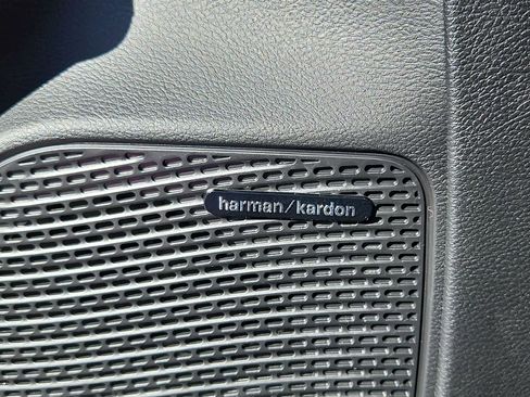 New 2026 Chrysler Pacifica Pinnacle image 30