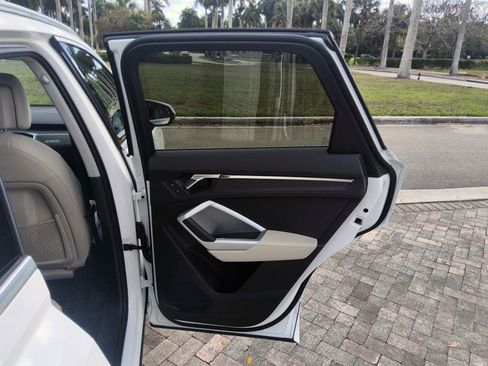 Used 2023 Audi Q3 2.0T Premium w/ Convenience Package image 35