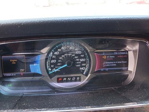 Used 2013 Ford Taurus Limited AWD/4WD image 11