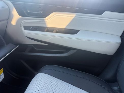 New 2026 Honda Odyssey Elite image 31