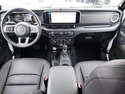 New 2025 Jeep Wrangler Sahara image 7