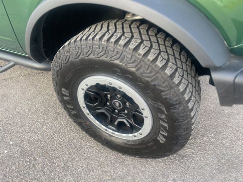 Used 2023 Ford Bronco Badlands w/ Sasquatch Package image 9