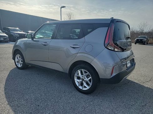 Used 2024 Kia Soul LX w/ Option Group 015 image 5