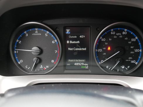 Used 2018 Toyota RAV4 XLE image 21