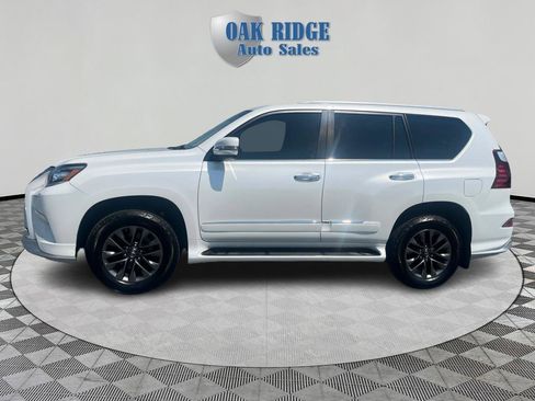 Used 2017 Lexus GX 460 Premium AWD/4WD image 8