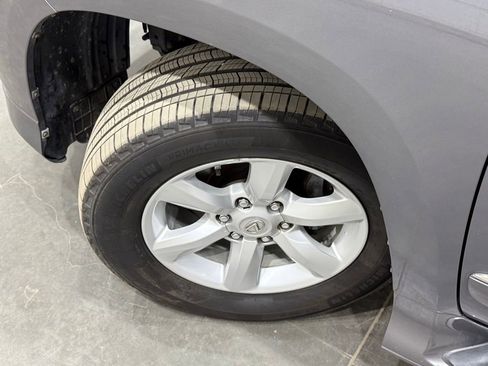 Used 2016 Lexus GX 460 image 36