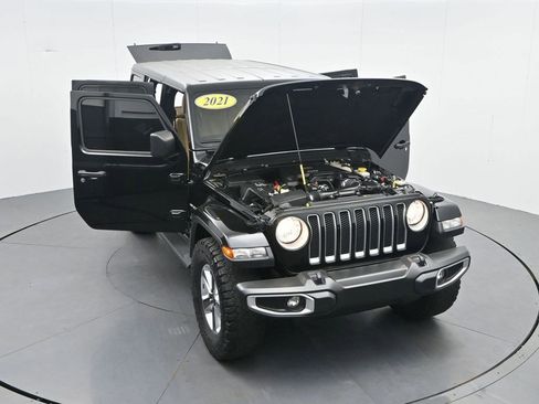 Used 2021 Jeep Wrangler Unlimited Sahara image 27