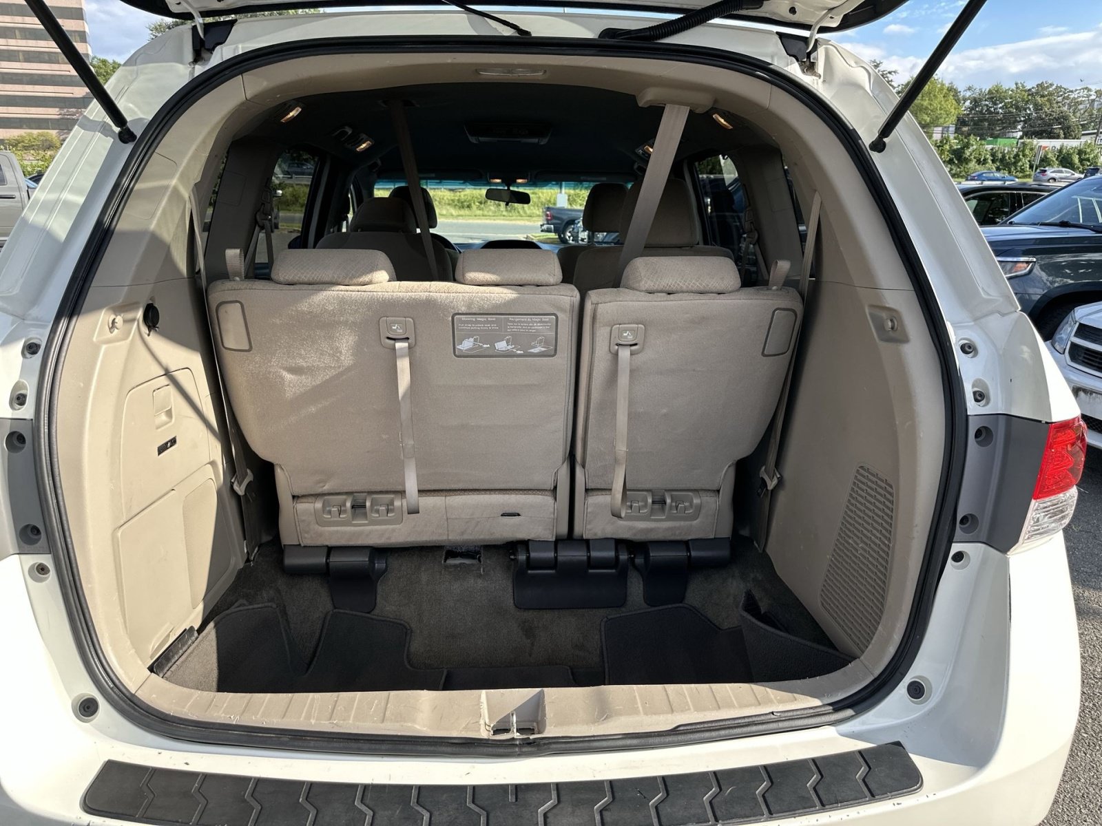 Used 2017 Honda Odyssey SE image 25