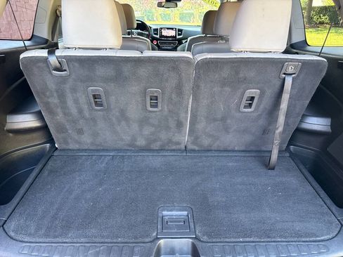 Used 2017 Honda Pilot Elite image 14
