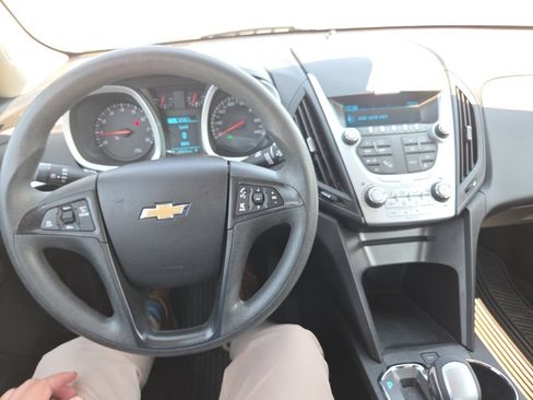 Used 2013 Chevrolet Equinox LS FWD image 13