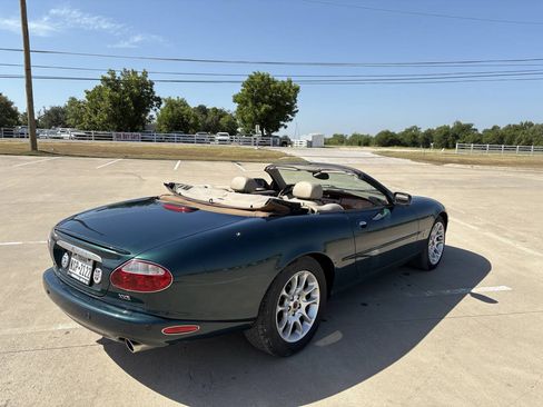 Used 2002 Jaguar XK8 Convertible RWD image 3
