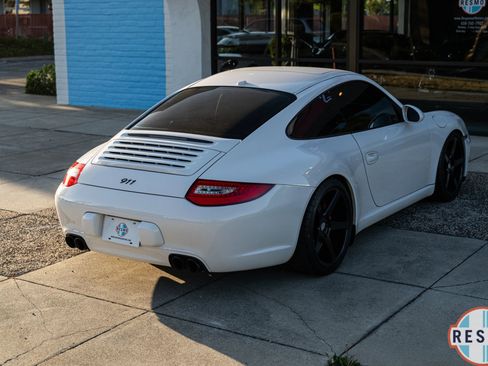 Used 2009 Porsche 911 Carrera S image 6