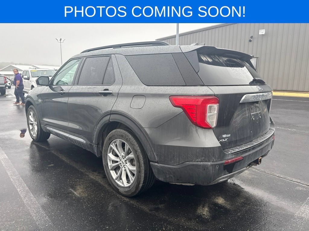 Used 2020 Ford Explorer XLT w/ Equipment Group 202A AWD/4WD image 4