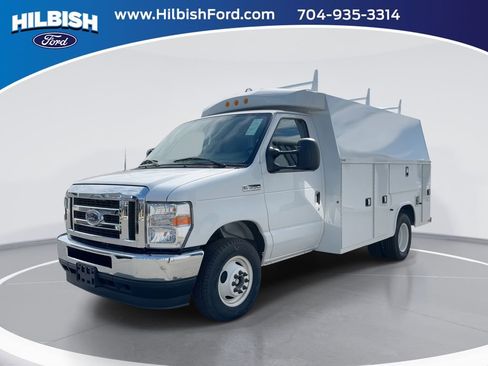 New 2025 Ford E-350 and Econoline 350 Super Duty w/ Power Equipment Group RWD image 1