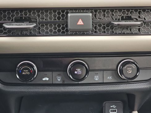 Used 2023 Honda HR-V LX image 26