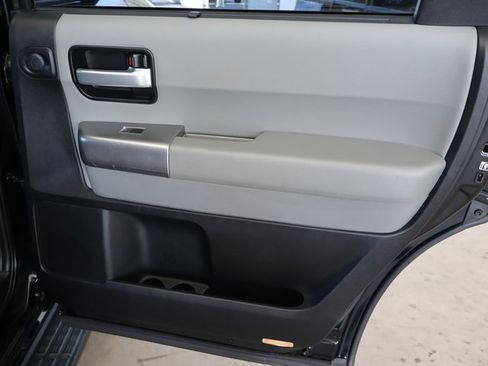 Used 2020 Toyota Sequoia Limited image 52