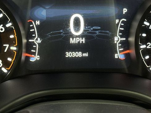 Used 2023 Jeep Compass Limited AWD/4WD image 13