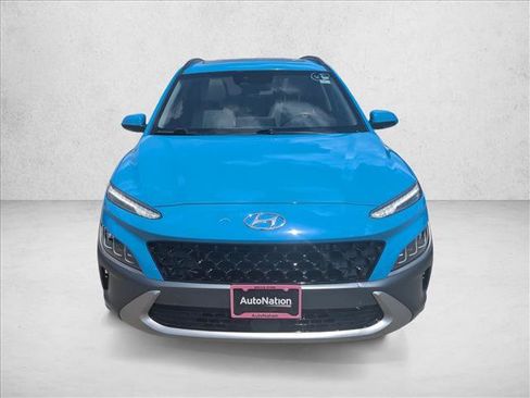 Used 2022 Hyundai Kona Limited FWD image 2