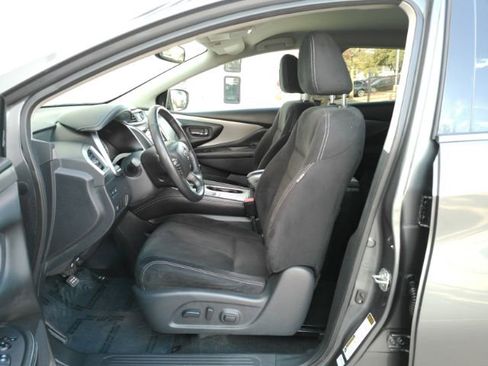 Used 2019 Nissan Murano SV image 12