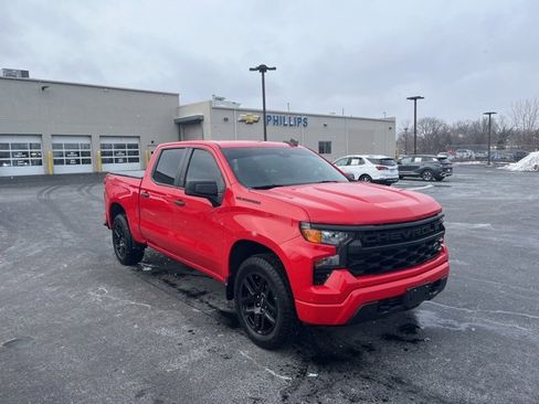 Used 2022 Chevrolet Silverado 1500 Custom w/ LPO, Dark Essentials Package image 8