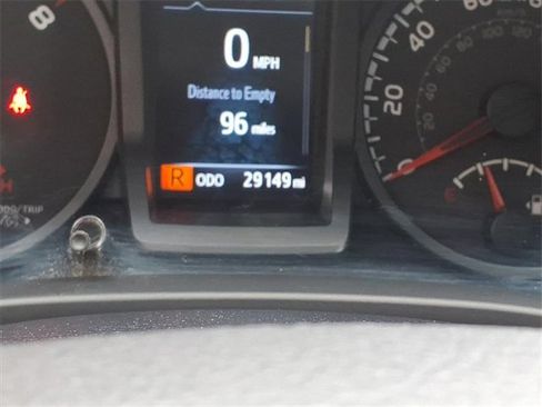 Used 2022 Toyota Tacoma SR image 26