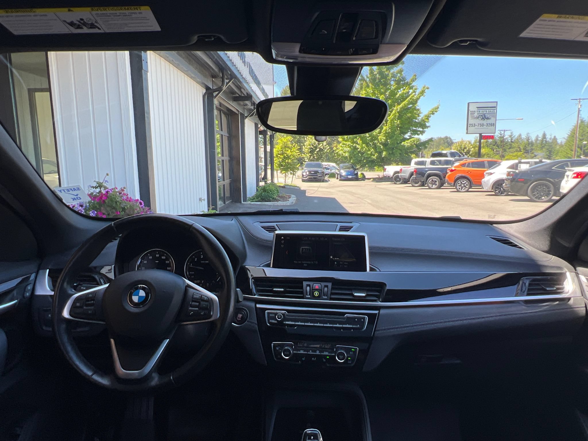 Used 2020 BMW X1 xDrive28i AWD/4WD image 10