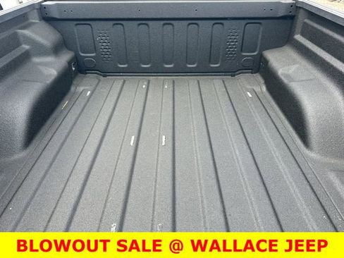 Used 2023 Jeep Gladiator Mojave w/ LED Lighting Group AWD/4WD image 11