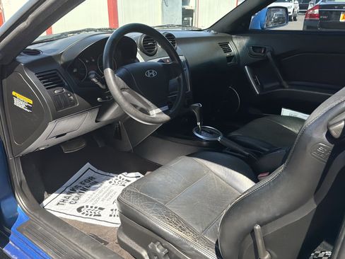 Used 2004 Hyundai Tiburon GT FWD image 6