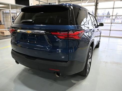 Used 2023 Chevrolet Traverse LT w/ LT Premium Package image 5