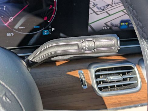 Used 2024 Mercedes-Benz GLS 450 4MATIC image 27