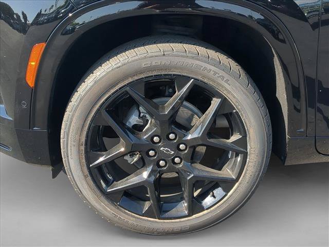 Used 2024 Chevrolet Traverse RS w/ LPO, Floor Liner Package FWD image 26