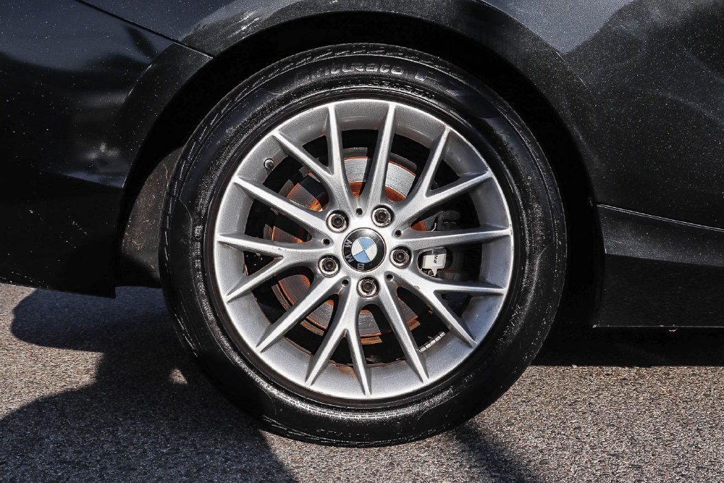 Used 2016 BMW 228i Coupe RWD image 9
