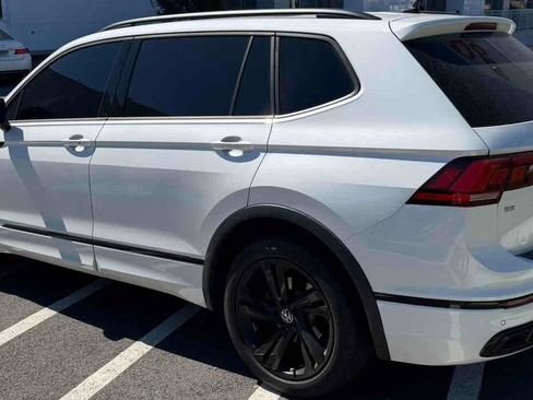 Used 2024 Volkswagen Tiguan SE R-Line FWD image 4