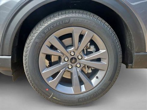 New 2026 Ford Explorer Active w/ Active Comfort Package image 10