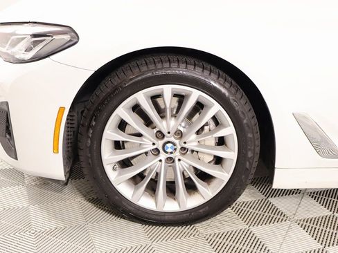 Used 2023 BMW 530i xDrive w/ Convenience Package image 20