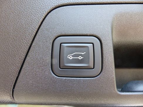 Used 2025 Buick Envision Avenir AWD/4WD image 34