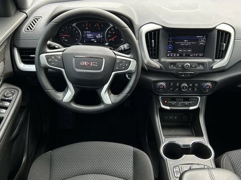Used 2022 GMC Terrain SLE w/ Driver Convenience Package image 13