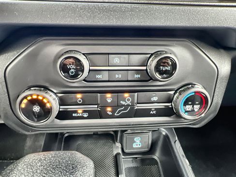 New 2025 Ford Bronco 4-Door image 20