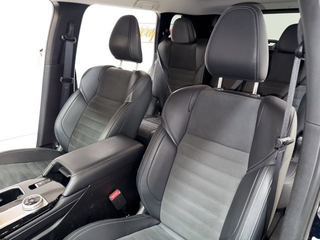 Used 2025 Mitsubishi Outlander SE FWD image 13