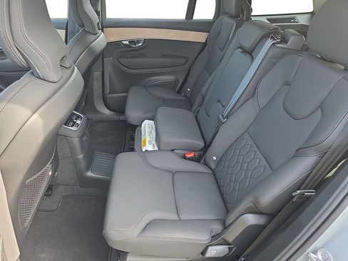 New 2026 Volvo XC90 T8 Plus image 24