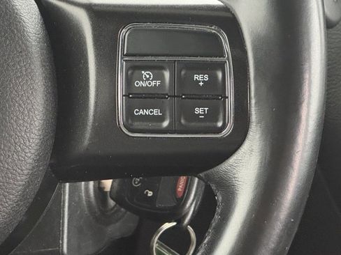 Used 2017 Jeep Wrangler Unlimited Rubicon image 16