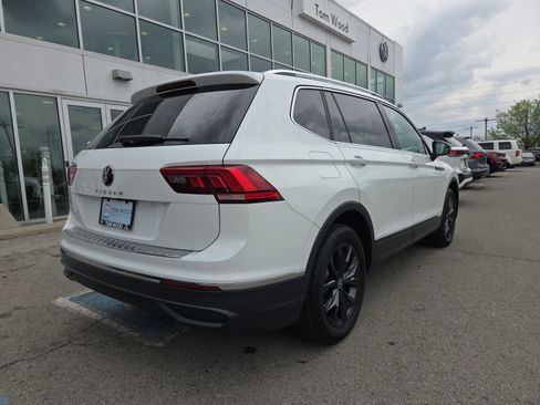 Used 2024 Volkswagen Tiguan SE FWD image 10